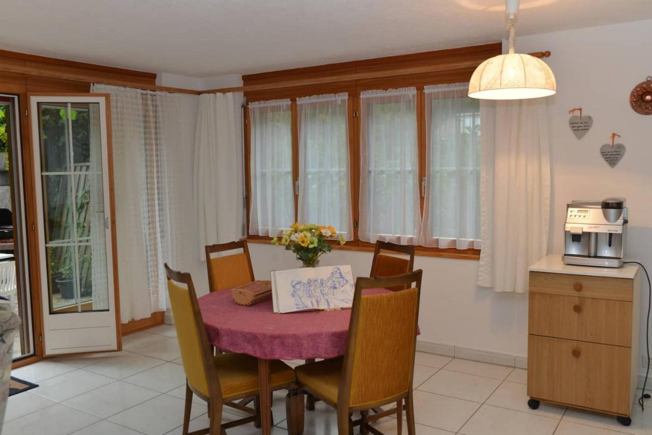 Bed And Breakfast - Die Aelplersuit Fuer Backpackers Im Berghuesli Linthal Exteriör bild