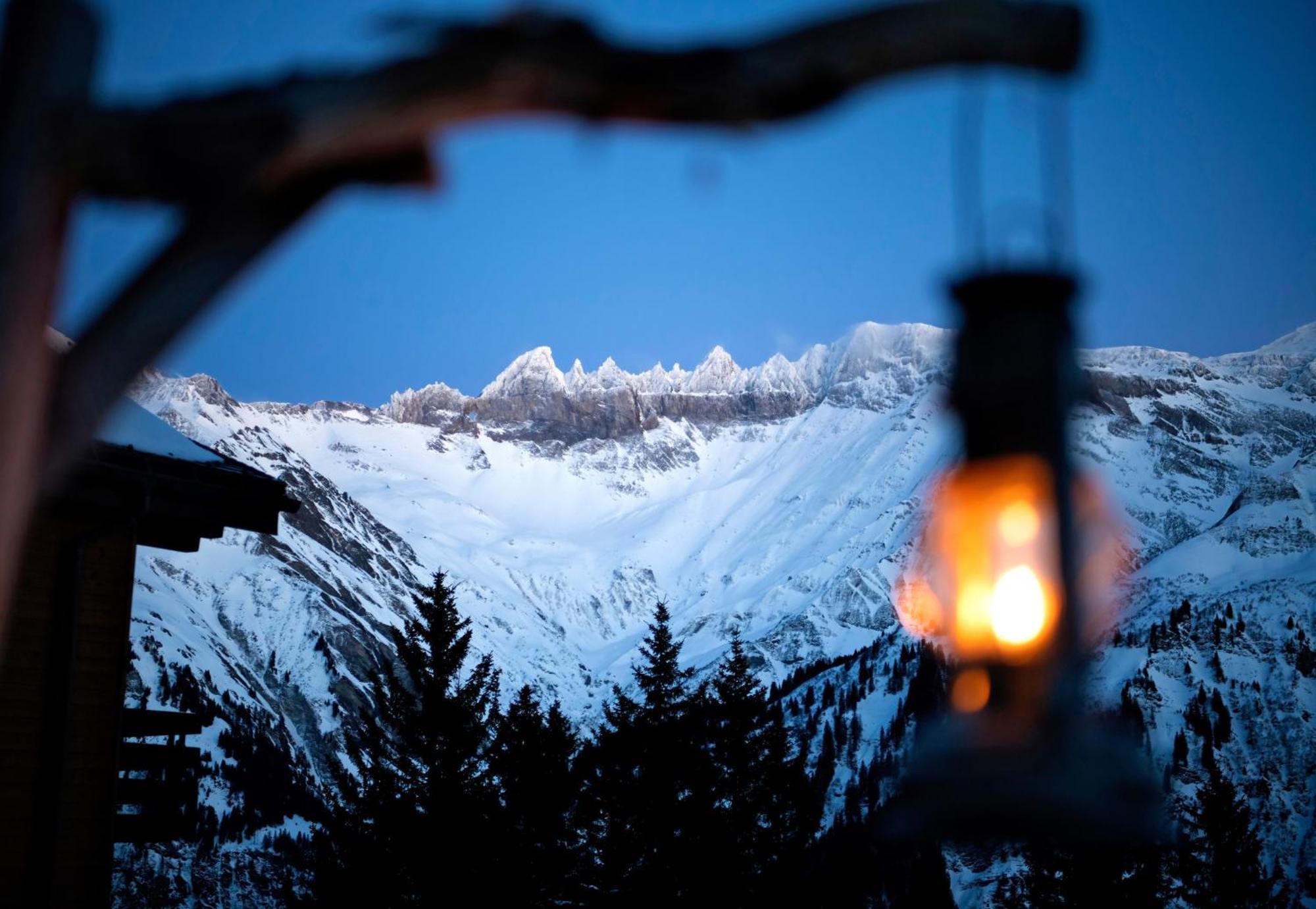Bed And Breakfast - Die Aelplersuit Fuer Backpackers Im Berghuesli Linthal Exteriör bild
