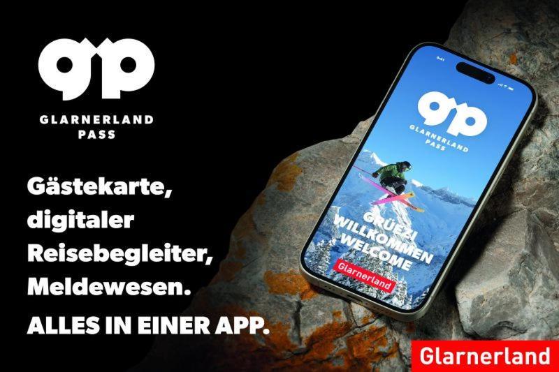 Bed And Breakfast - Die Aelplersuit Fuer Backpackers Im Berghuesli Linthal Exteriör bild
